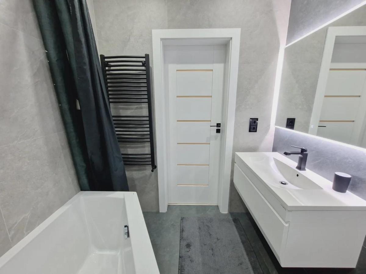 Полностью Приватные Апартаменты Wi-Fi 2 Erevan Exterior foto